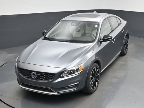 Used 2016 Volvo S60 T5 Cross Country Platinum image 43