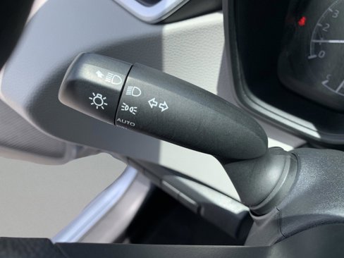 Used 2020 Toyota Corolla LE image 34