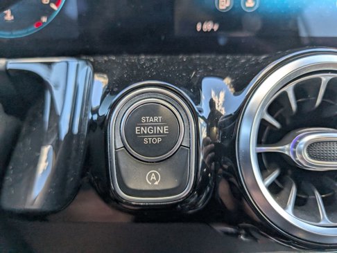 Used 2021 Mercedes-Benz GLA 250 image 17