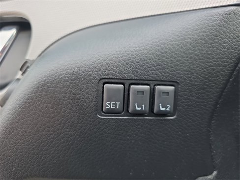 Certified 2020 Nissan Rogue Sport SL w/ Premium Package image 34