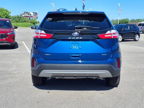 Used 2024 Ford Edge SEL w/ Convenience Package image 9