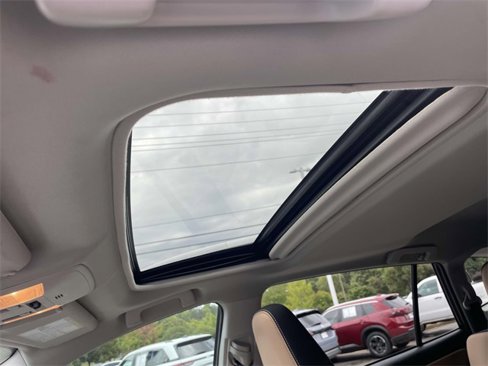 Used 2016 Toyota RAV4 XLE image 17