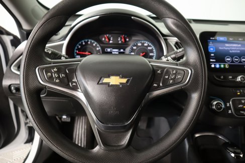 Used 2020 Chevrolet Malibu LS w/ Driver Confidence Package II image 3