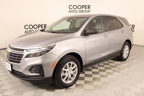 Used 2024 Chevrolet Equinox LS w/ LS Convenience Package image 9
