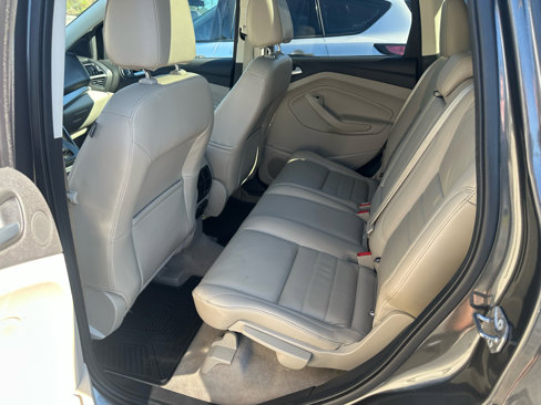 Used 2015 Ford Escape SE w/ Equipment Group 201A image 11