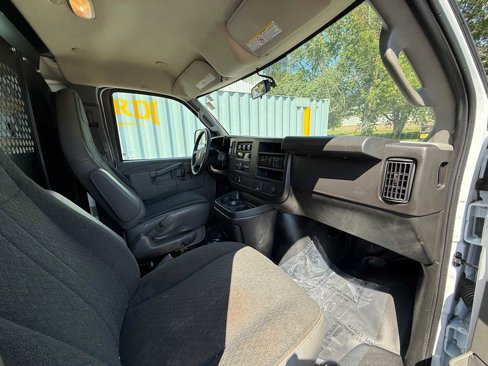 Used 2023 GMC Savana 2500 w/ Driver Convenience Package image 28