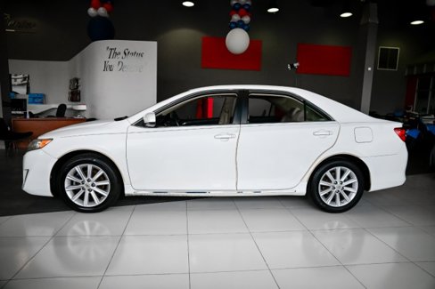 Used 2013 Toyota Camry image 8