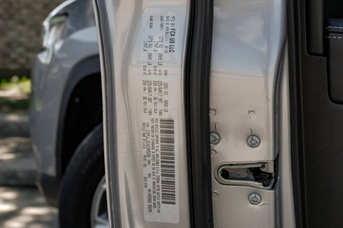 Used 2019 Jeep Cherokee Latitude Plus image 67