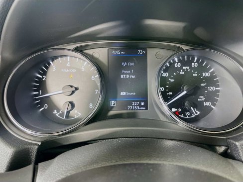 Used 2019 Nissan Rogue SL w/ Premium Package image 10