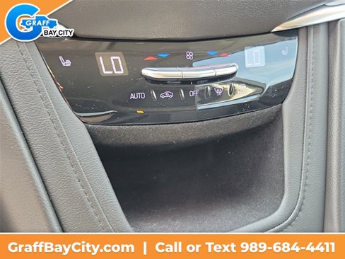 Used 2018 Cadillac XT5 Luxury w/ Driver Awareness Package image 17