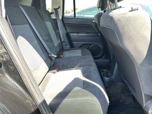 Used 2017 Jeep Compass Sport w/ Power Value Group image 31