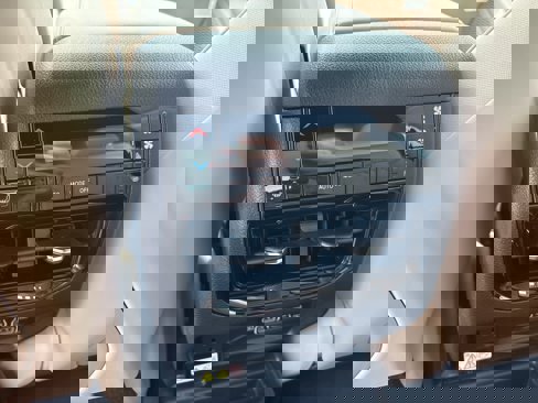 New 2025 Jeep Grand Cherokee L Limited image 27