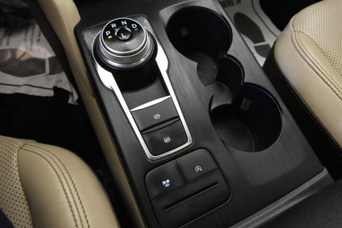 Used 2020 Ford Escape SEL image 19