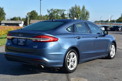 Used 2018 Ford Fusion SE w/ Fusion SE Technology Package image 5