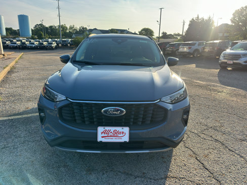 New 2025 Ford Escape SE image 2