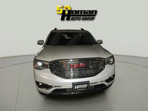 Used 2018 GMC Acadia Denali w/ Technology Package image 10