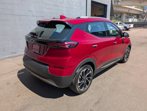 Used 2022 Chevrolet Bolt EUV Premier image 3