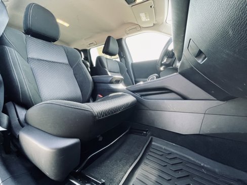 Used 2023 Mitsubishi Outlander ES image 28