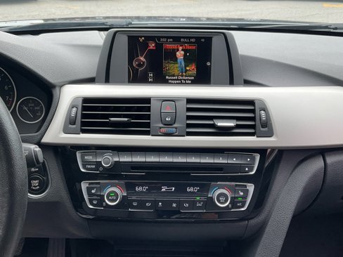 Used 2016 BMW 320i Sedan image 21