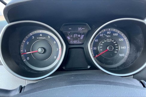 Used 2014 Hyundai Elantra SE image 23