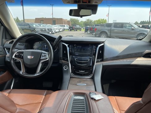 Used 2018 Cadillac Escalade ESV Premium Luxury w/ LPO, Radiant Package image 30