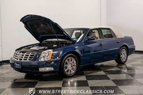 Used 2008 Cadillac DTS Luxury III image 37