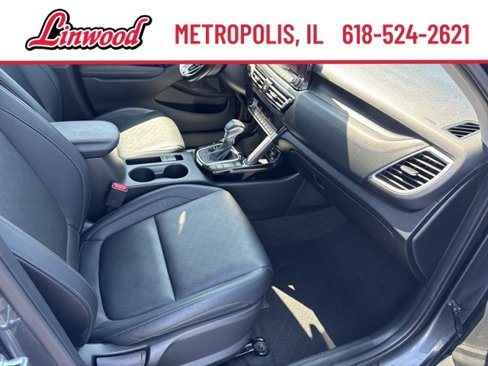 Used 2021 Kia Seltos SX w/ SX Sunroof Package image 11