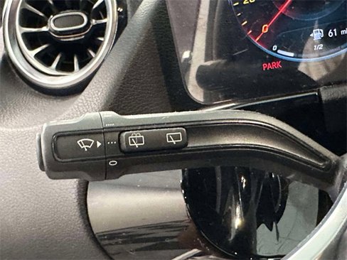 Used 2022 Mercedes-Benz GLA 250 4MATIC image 24