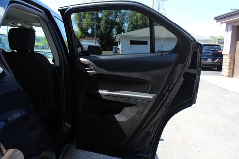 Used 2017 Chevrolet Equinox LT w/ Convenience Package image 35