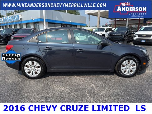 Used 2016 Chevrolet Cruze LS image 2
