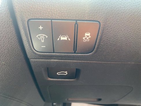 Used 2023 Kia K5 LXS image 19