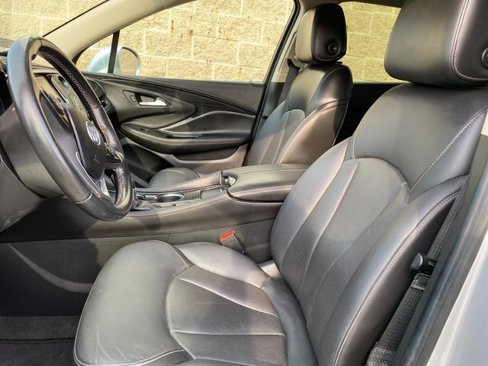 Used 2017 Buick Envision Essence image 16