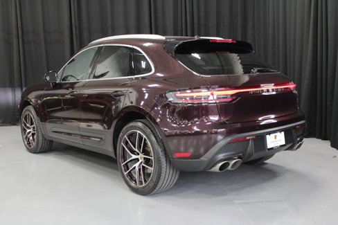 Used 2023 Porsche Macan S image 3