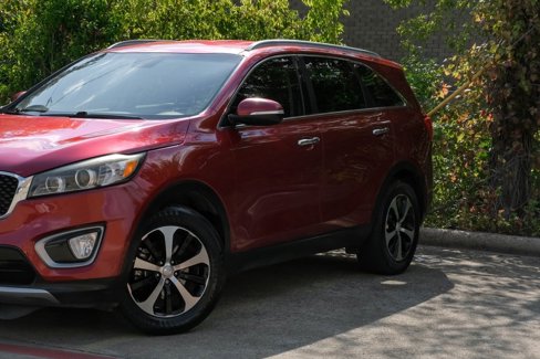 Used 2017 Kia Sorento EX image 6