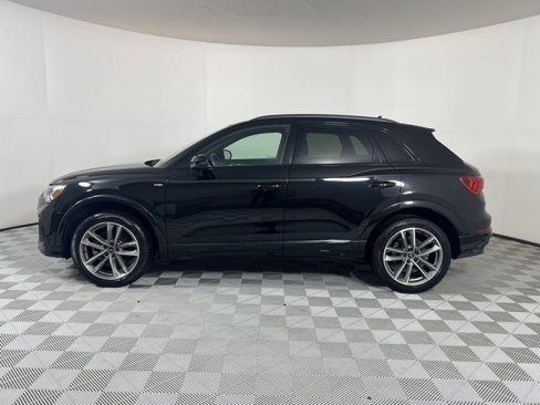 Certified 2022 Audi Q3 2.0T Premium Plus w/ Premium Plus Package image 4