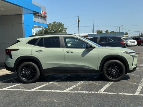 Used 2024 Chevrolet Trax ACTIV w/ Driver Confidence Package image 4