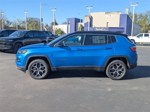 New 2025 Jeep Compass Limited image 3