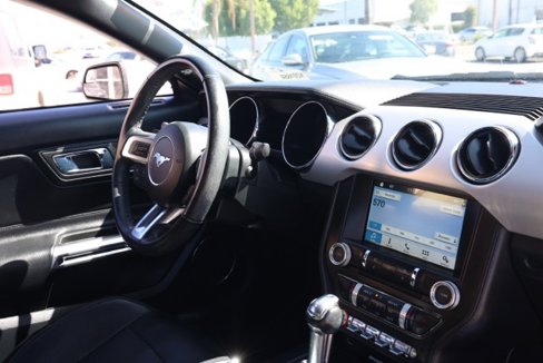 Used 2016 Ford Mustang Premium image 17