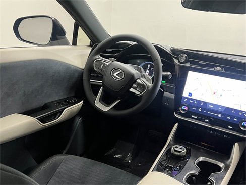Used 2023 Lexus RZ 450e Premium image 14