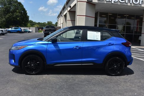 Used 2023 Nissan Kicks SR image 10