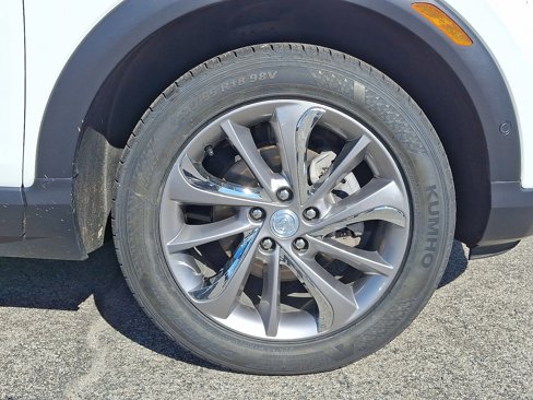 Used 2021 Buick Encore GX Essence w/ Advanced Technology Package image 9