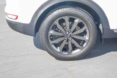 Used 2018 Kia Sportage EX w/ EX Sport Appearance Package image 9