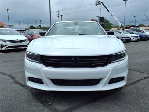 Used 2023 Dodge Charger SXT image 2