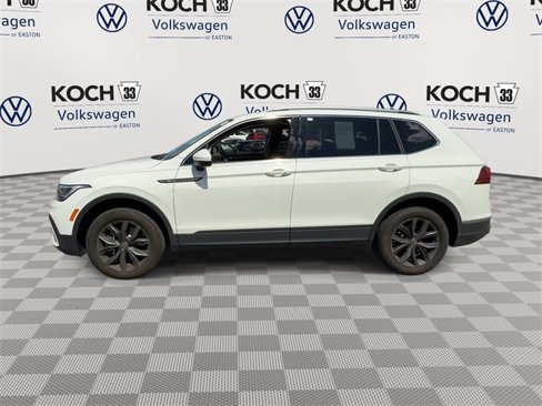 Used 2022 Volkswagen Tiguan SE image 4