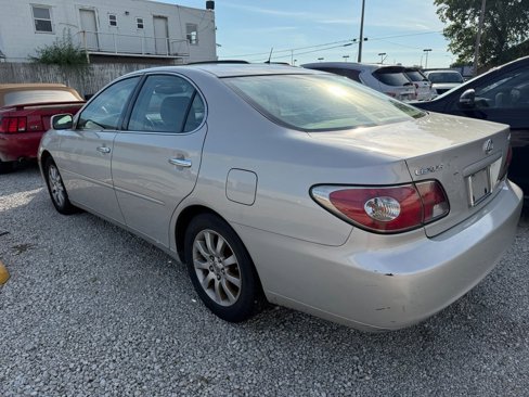 Used 2004 Lexus ES 330 image 12