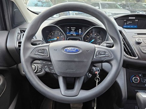 Used 2017 Ford Escape SE image 19