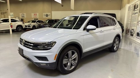 Used 2019 Volkswagen Tiguan SEL Premium w/ 3rd Row Seat Package image 4