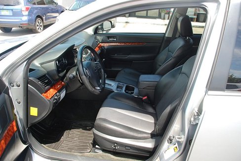Used 2012 Subaru Outback 2.5i Limited w/ Moonroof Pkg image 10