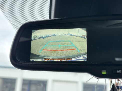 Used 2018 Toyota C-HR XLE image 7