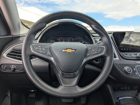 Used 2020 Chevrolet Malibu LS w/ Driver Confidence Package II image 16